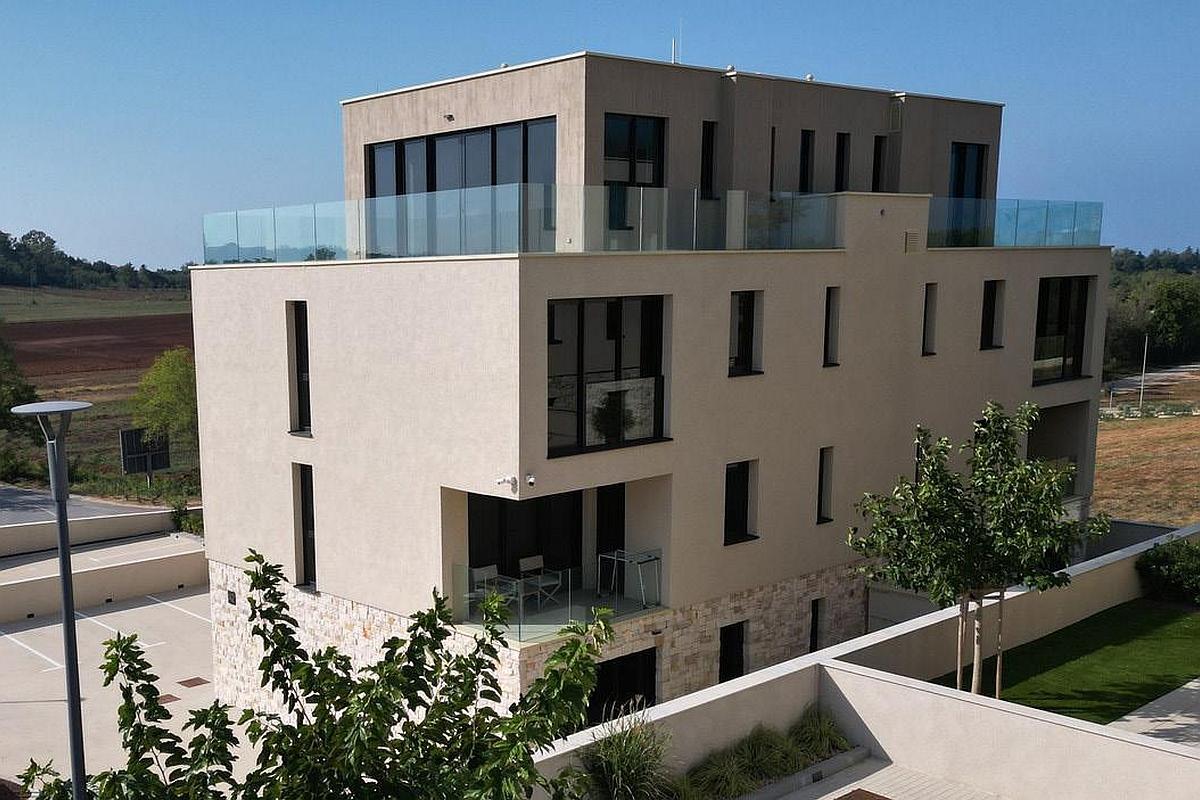 Charmante Zwei-Zimmer-Wohnung in einem Neubau im Resort