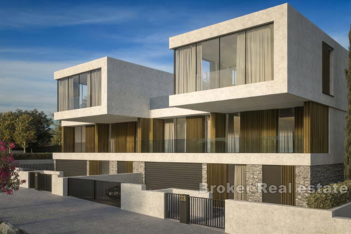 Роскошная двухквартирная вилла на территории курорта