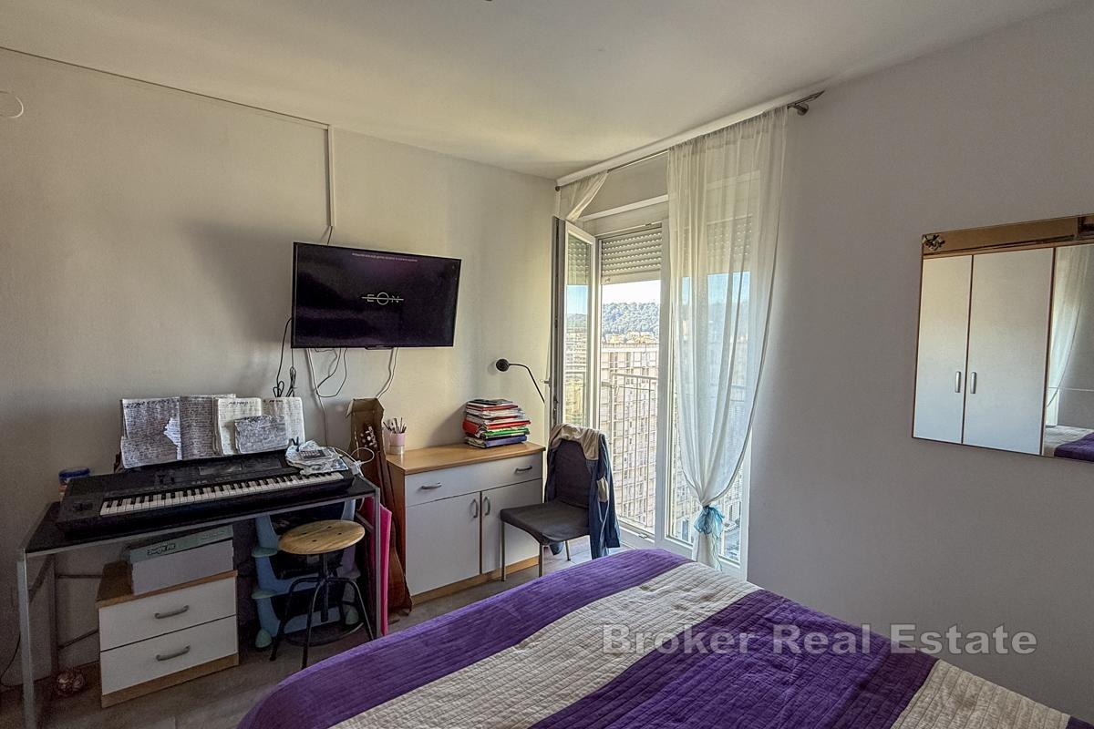 Wunderschöne Wohnung mit Blick auf Meer und Stadt