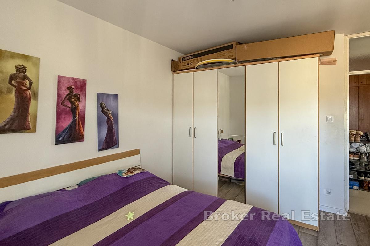 Predivni stan sa pogledom na more i grad