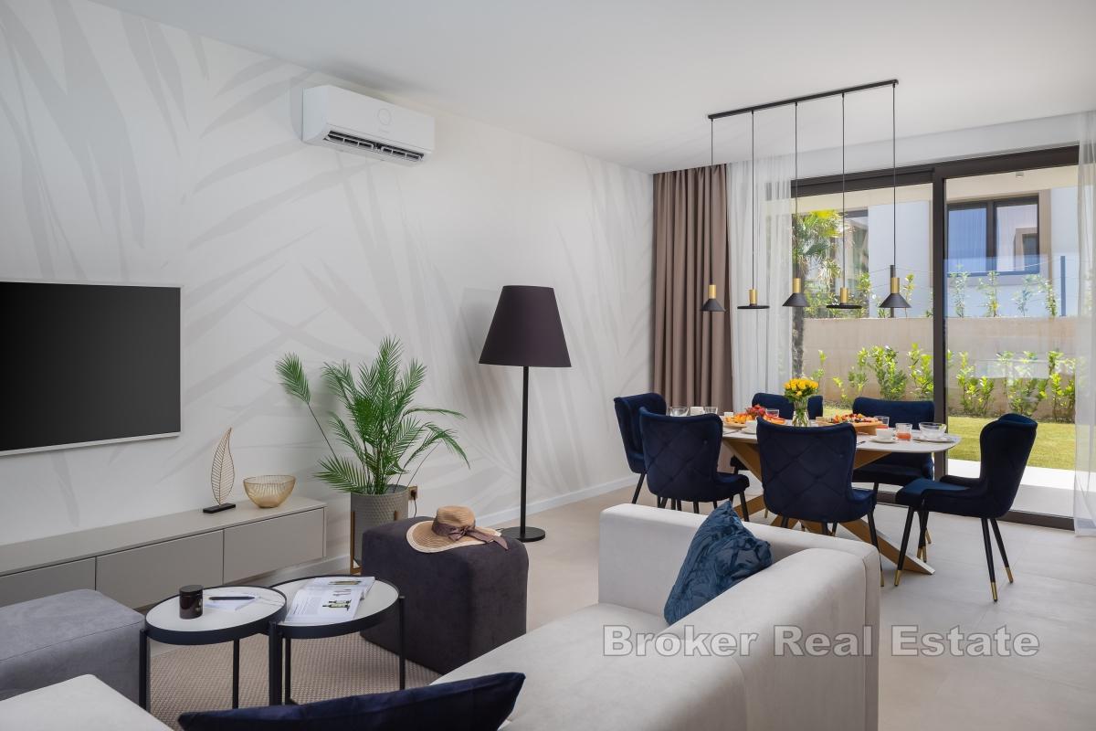 Villa moderna prima fila al mare