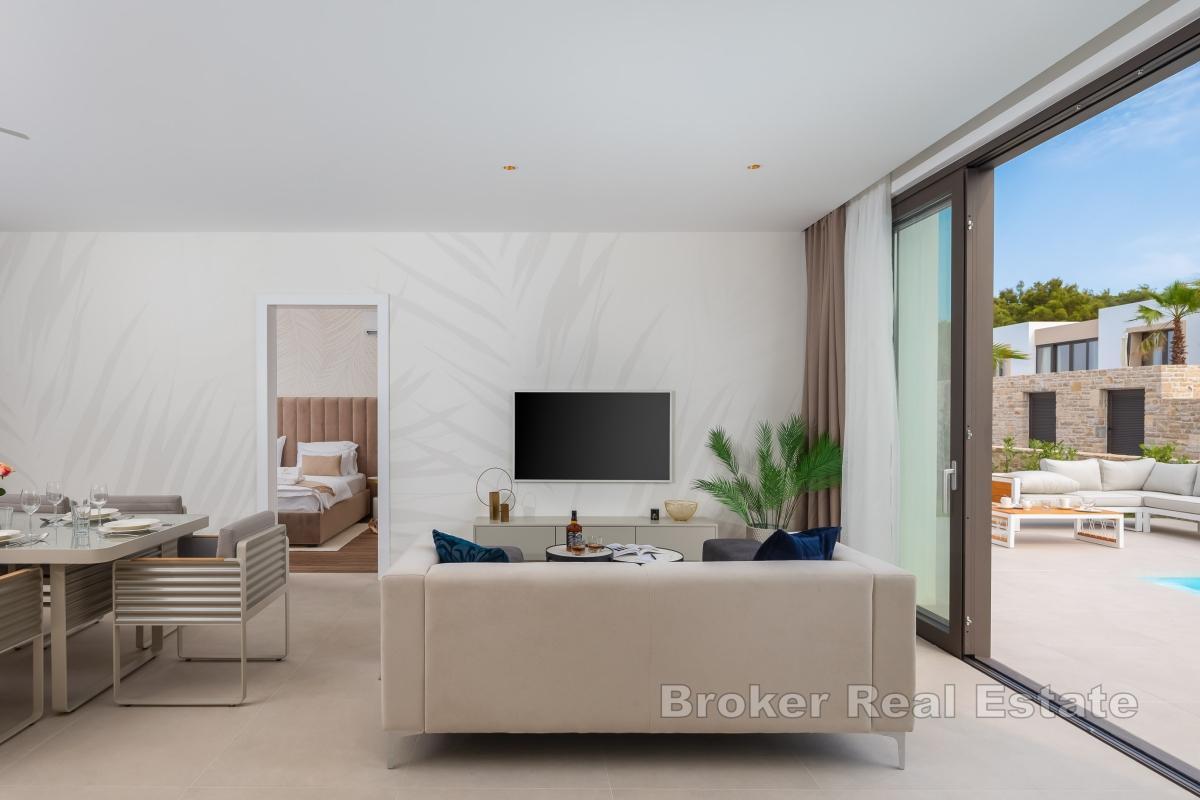 Modern villa nära havet