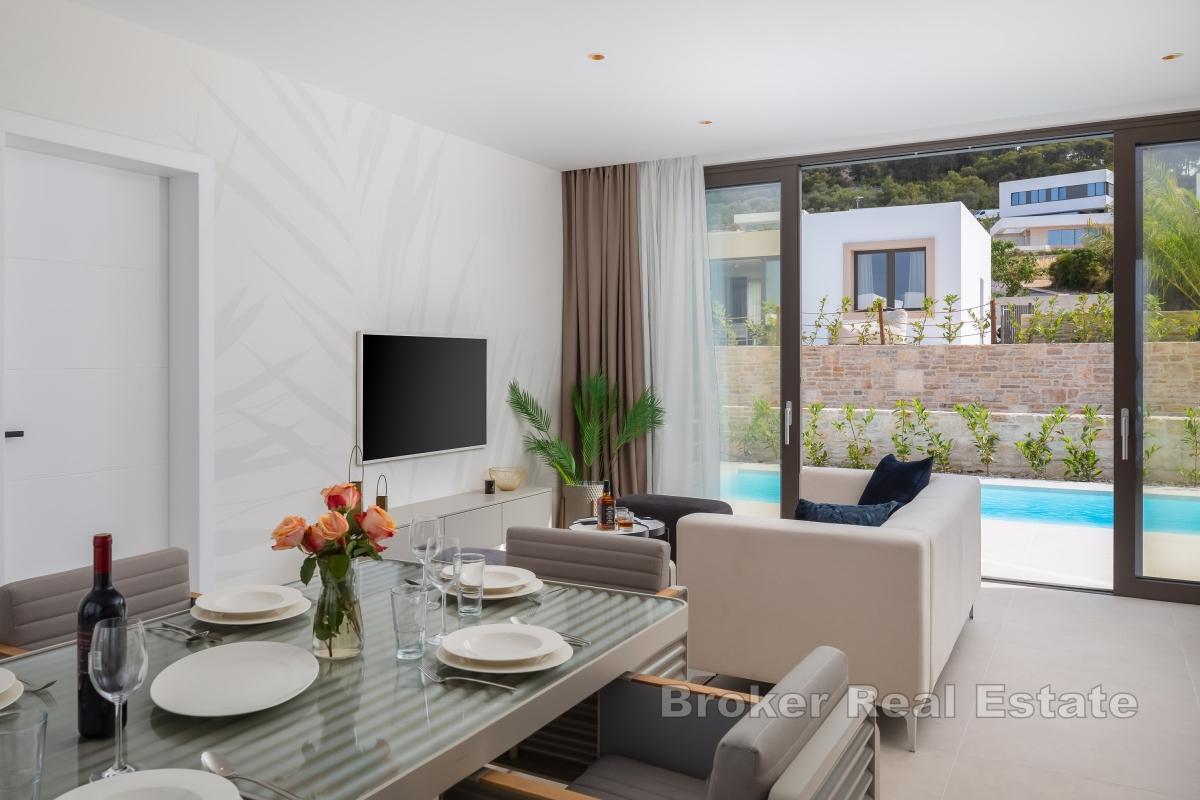 Modern villa nära havet