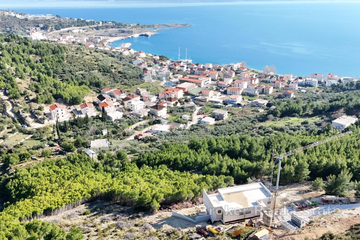 Baugrundstück mit Blick auf Meer und Inseln