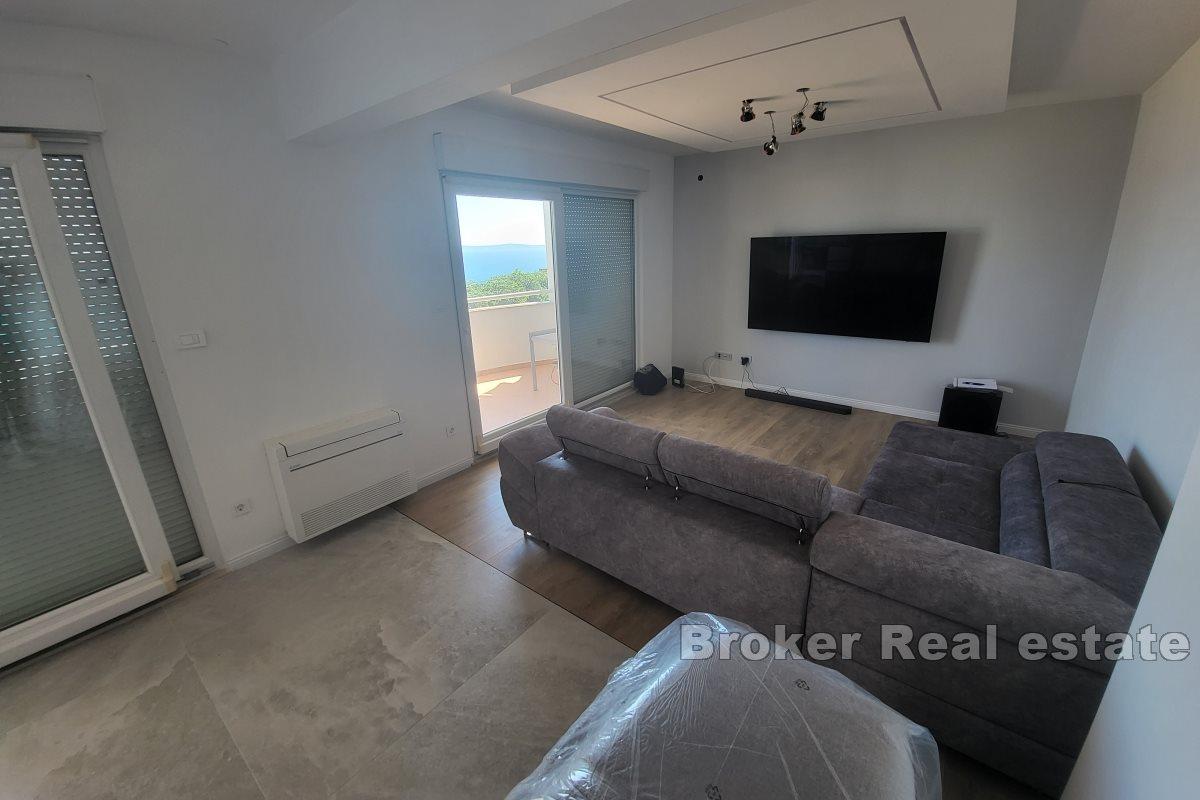 Красивая квартира с видом на море