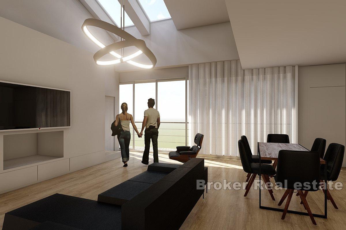 Maison inachevée au premier rang en bord de mer