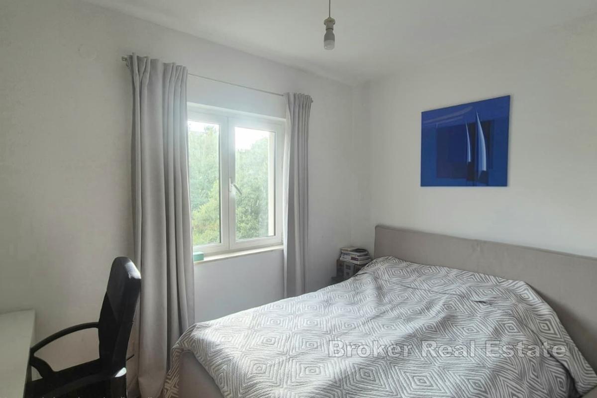 Tvårumslägenhet med tillgänglig parkering för hyresgäster