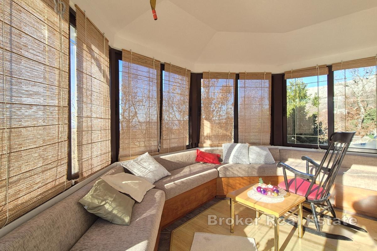 Haus mit Meerblick und Garten