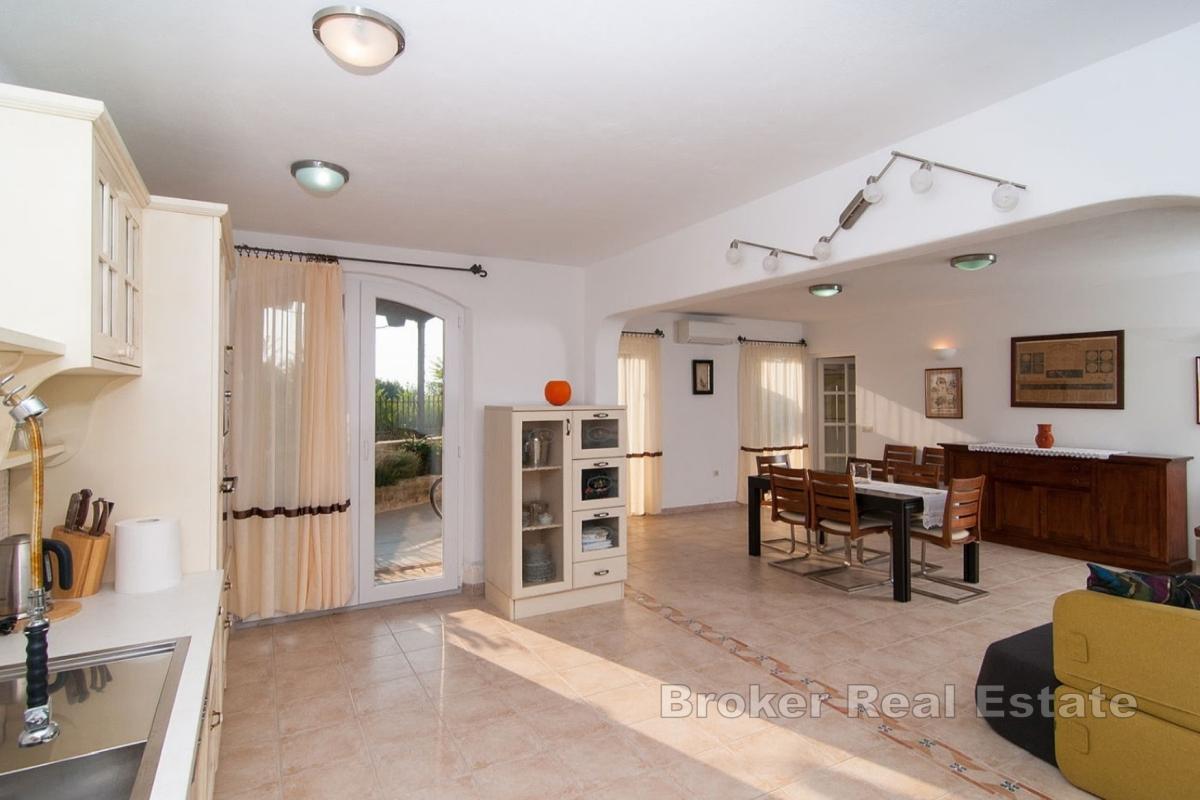 Maison avec vue mer et piscine