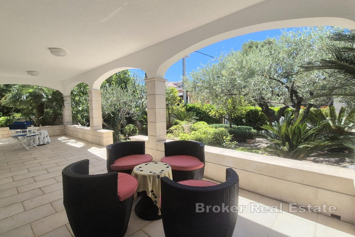 Casa indipendente con giardino e vista mare
