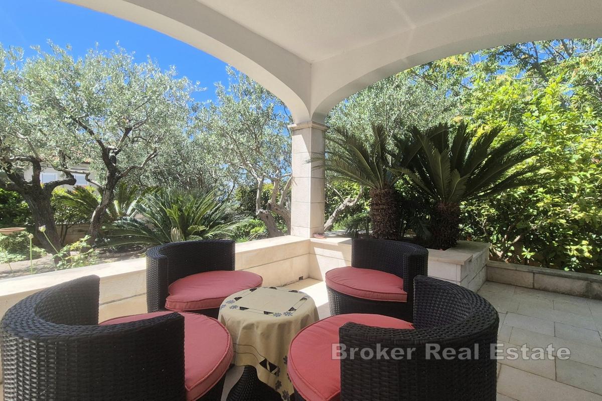 Casa indipendente con giardino e vista mare