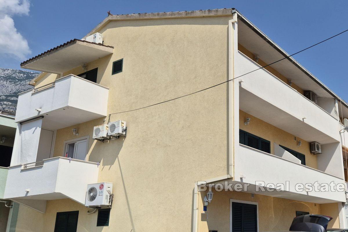 Maison de six appartements près de la mer