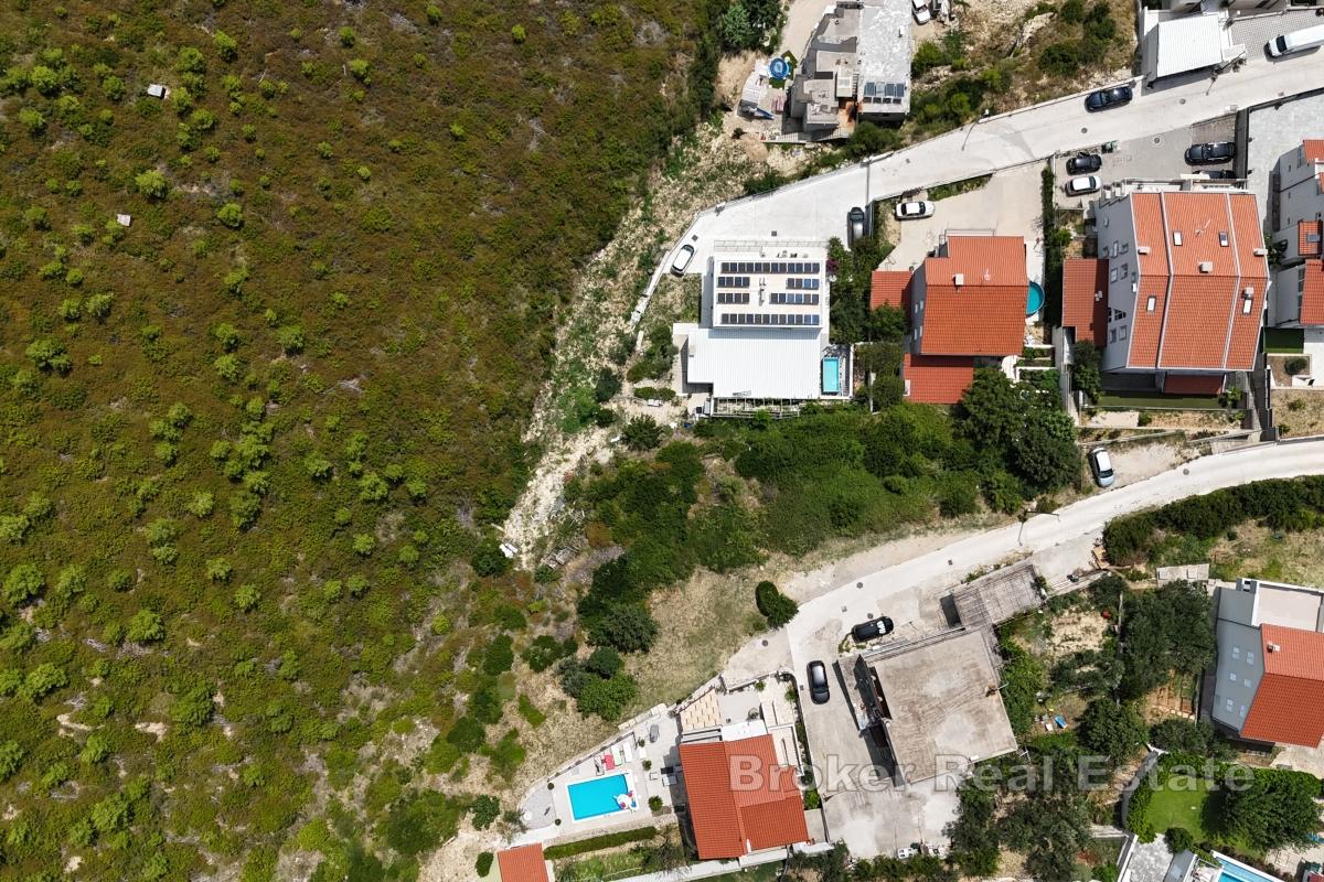 Terreno edificabile con vista mare vicino a Spalato