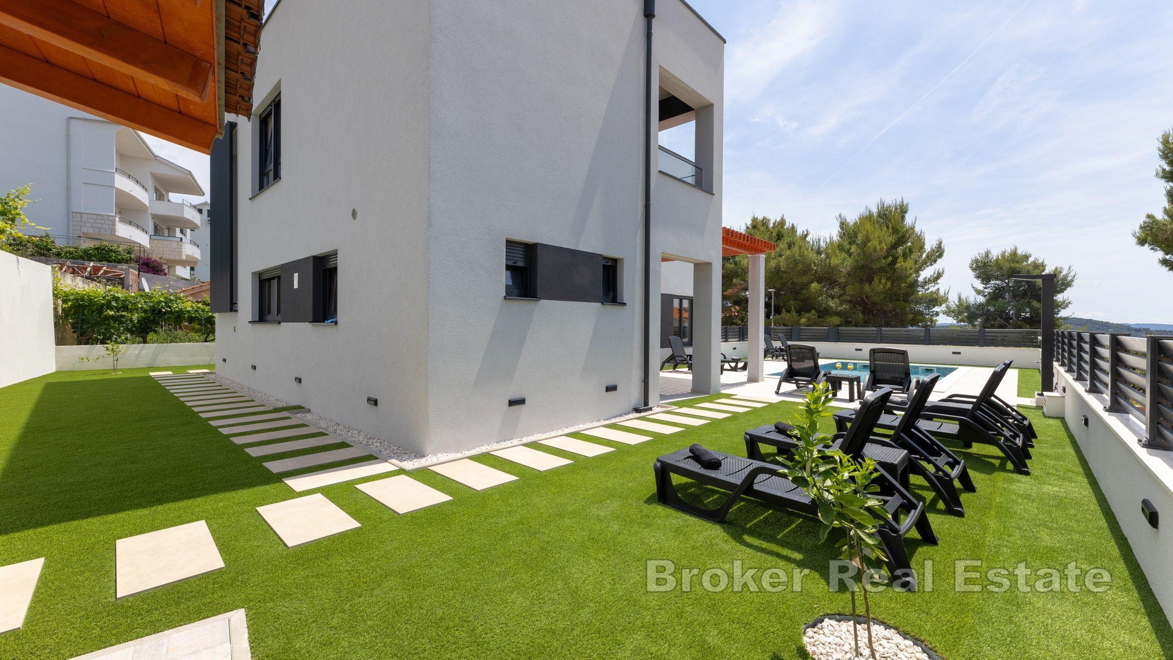 Lussuosa villa con vista mare