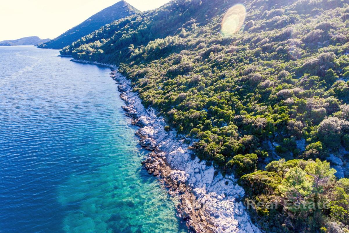 Soukromý pozemek u moře na poloostrově Pelješac