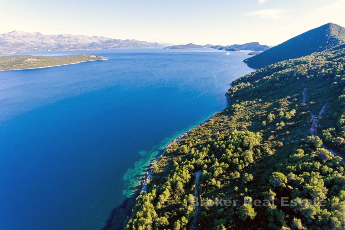 Tenuta privata fronte mare sulla penisola di Pelješac