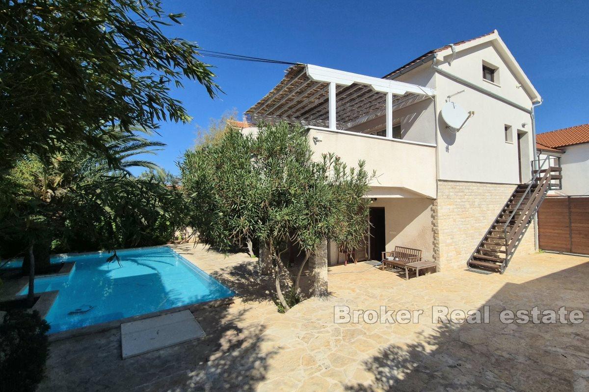 Apartmánový dům s bazénem a saunou