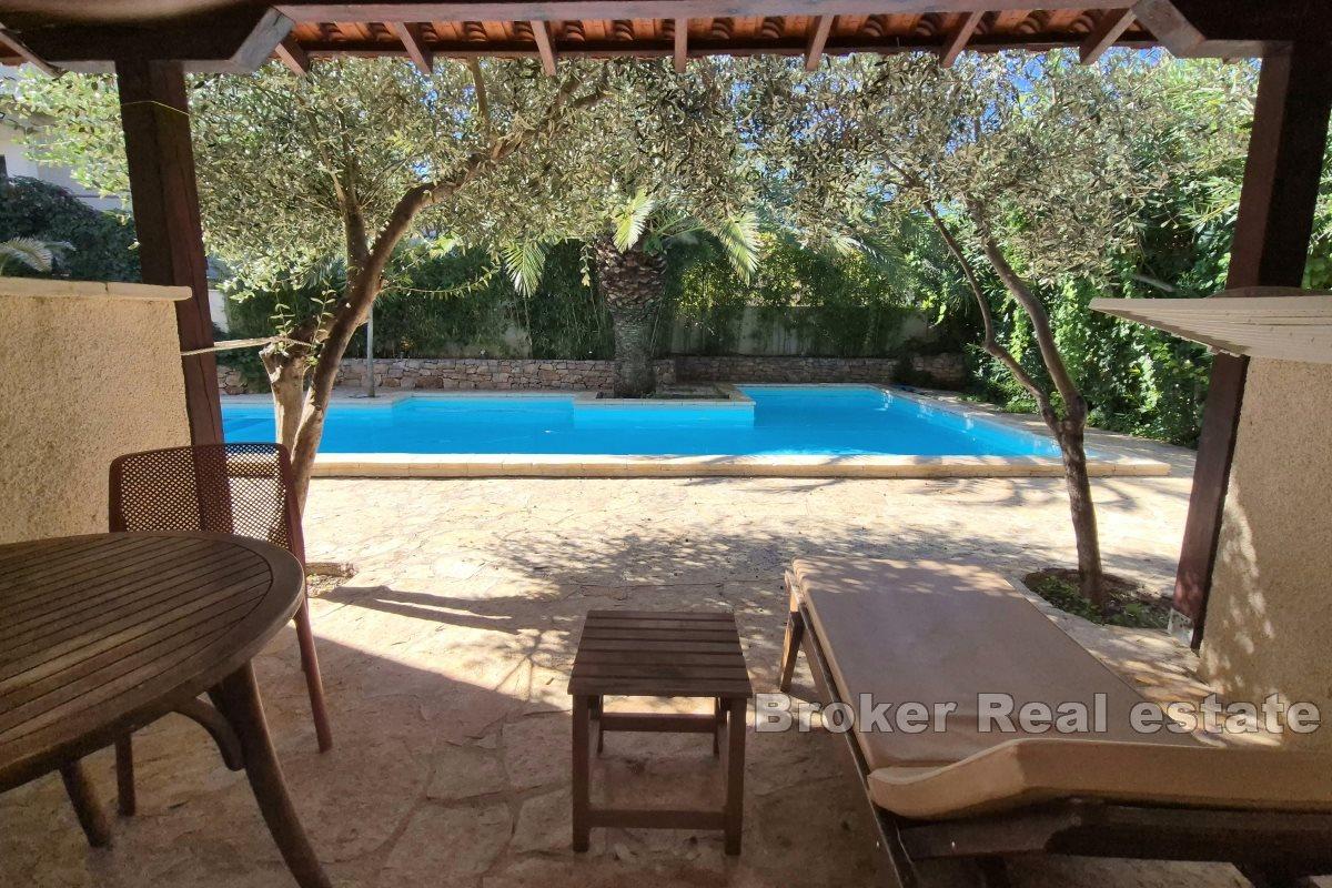 Apartmánový dům s bazénem a saunou