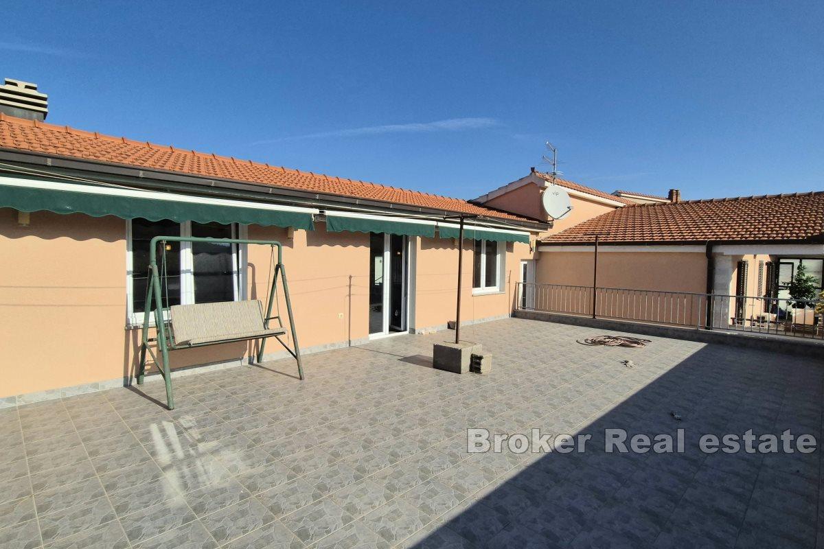 Wohn- und Gewerbeimmobilien in der Nähe von Split