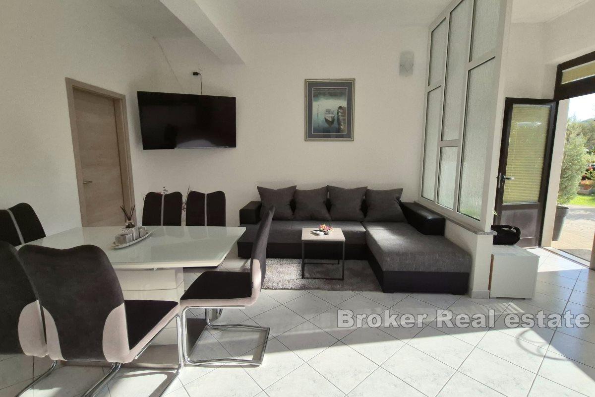 Rezidenční a komerční nemovitosti nedaleko Splitu