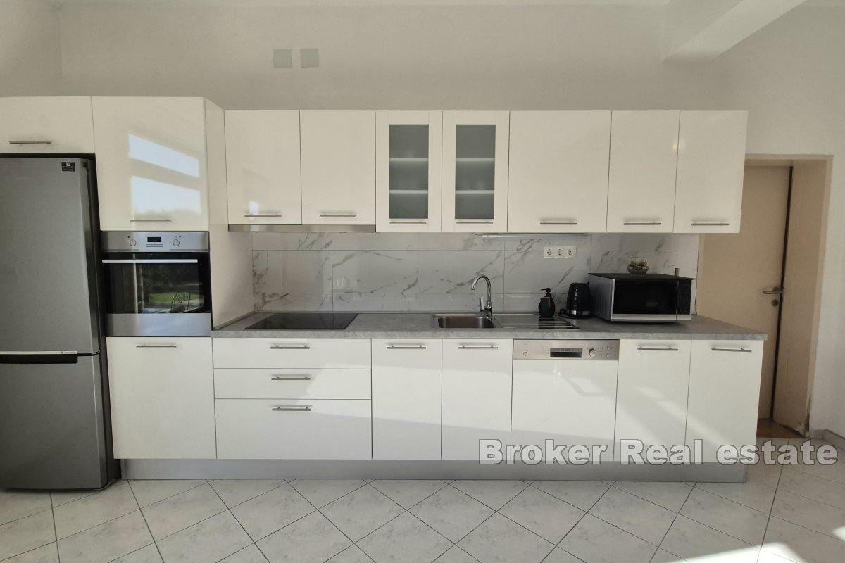 Wohn- und Gewerbeimmobilien in der Nähe von Split