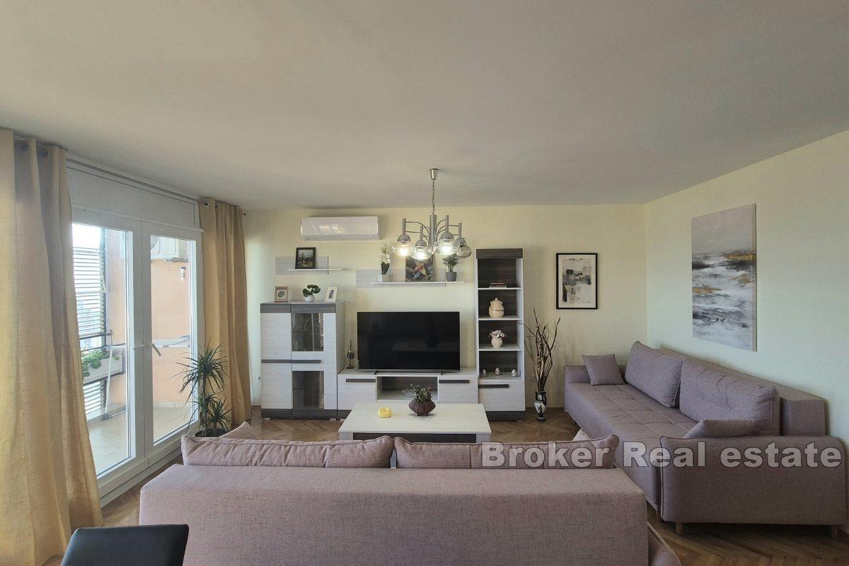 Appartamento con vista mare