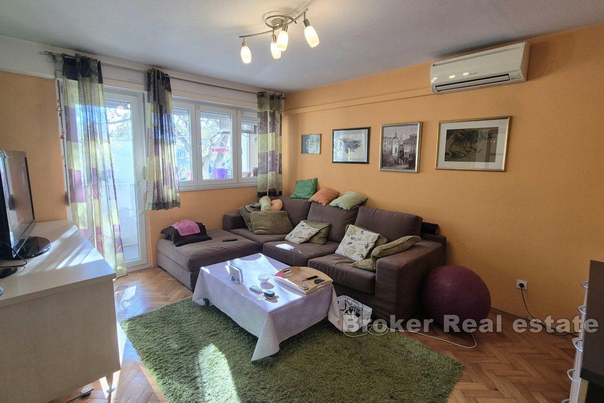 Möblierte Zwei-Zimmer-Wohnung