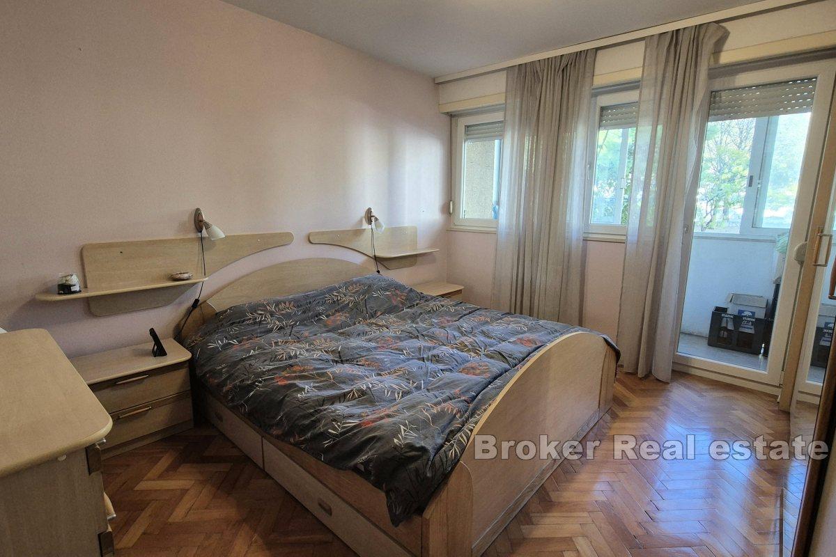 Furnished two-bedroom apartment
