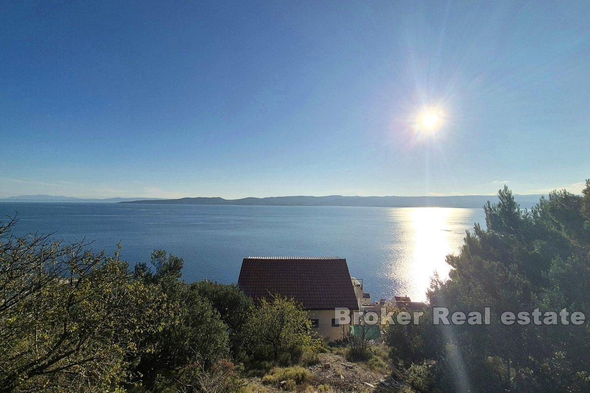 Building plot with sea view