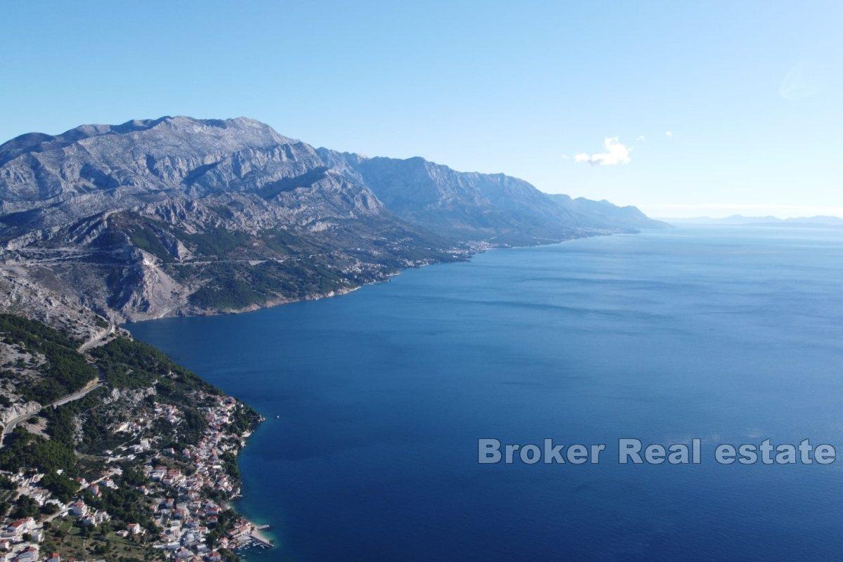 Tomannsbolig nær sjøen