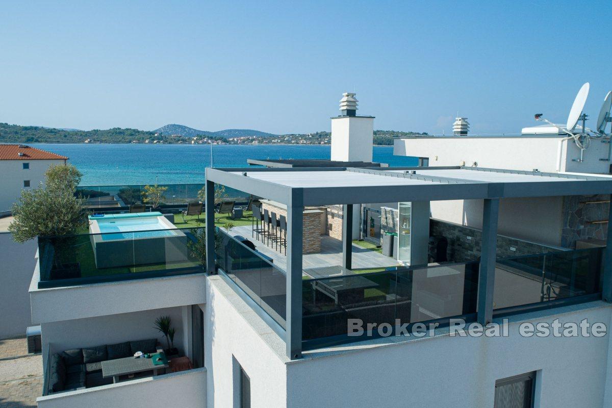 001-2047-58-Vodice-Penthouse-with-a-sea-view-for-sale