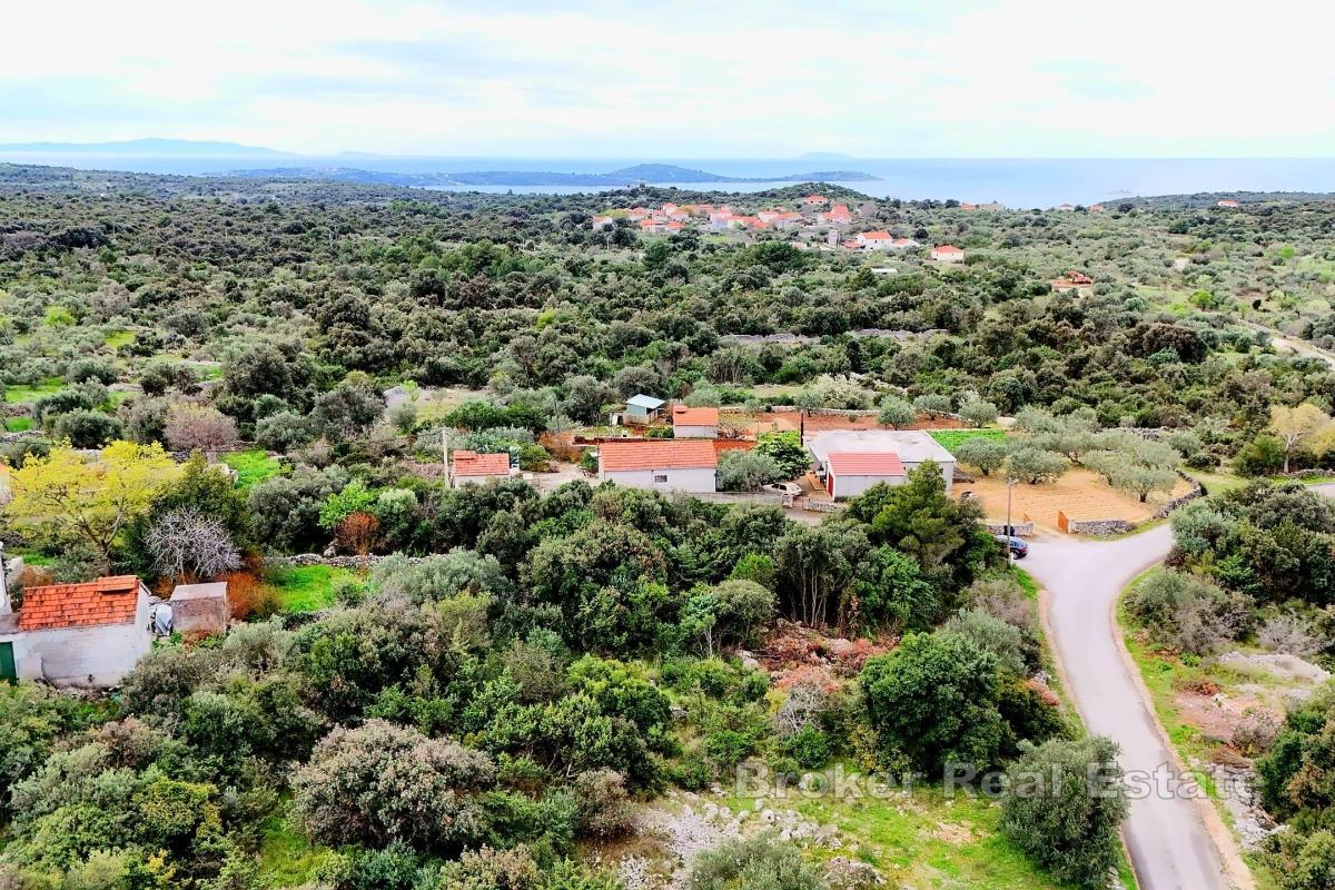 Građevinsko zemljište u mirnom mediteranskom okruženju