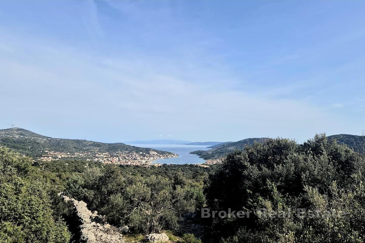 Terrain constructible avec vue sur la mer et la nature