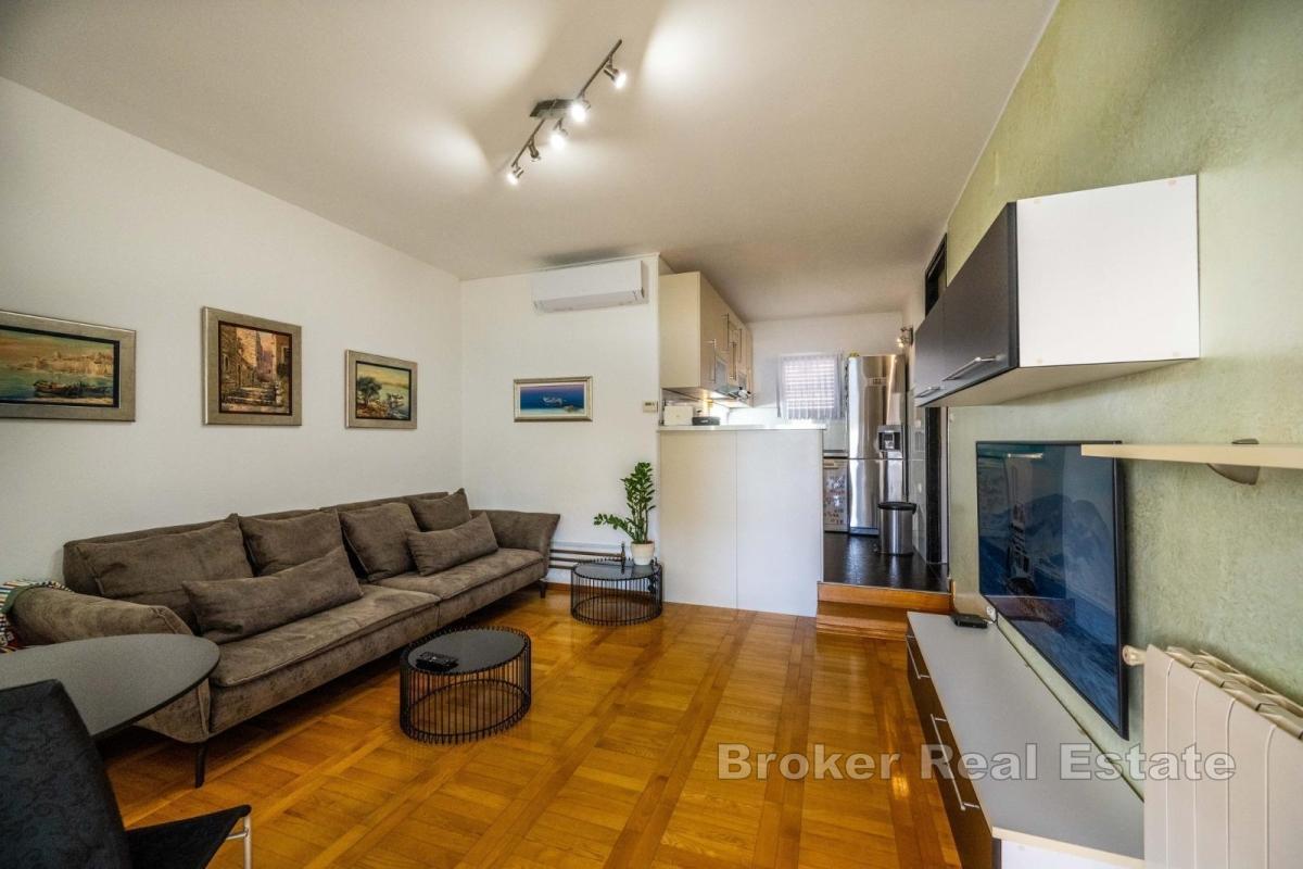 Dom apartamentowy w drugim rzędzie do morza