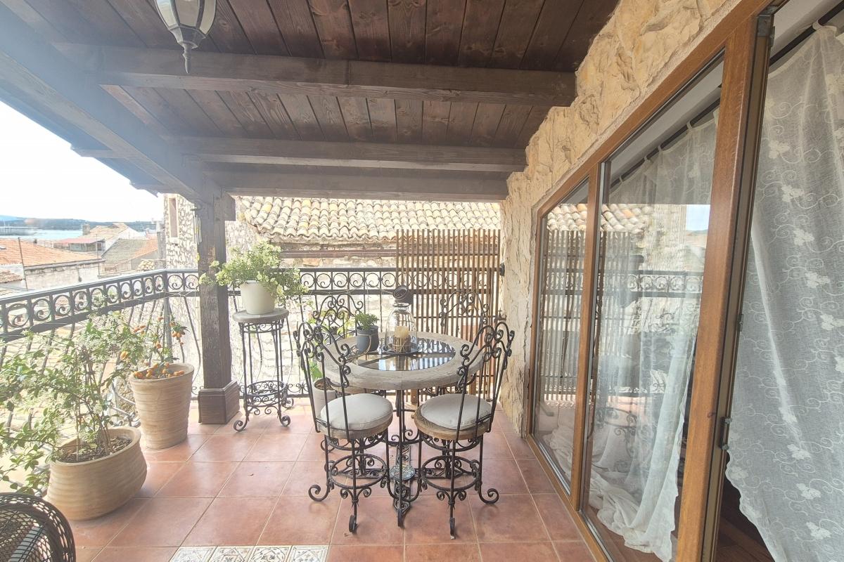 001-2047-73-Sibenik-Stone-house-with-two-residential-units-for-sale