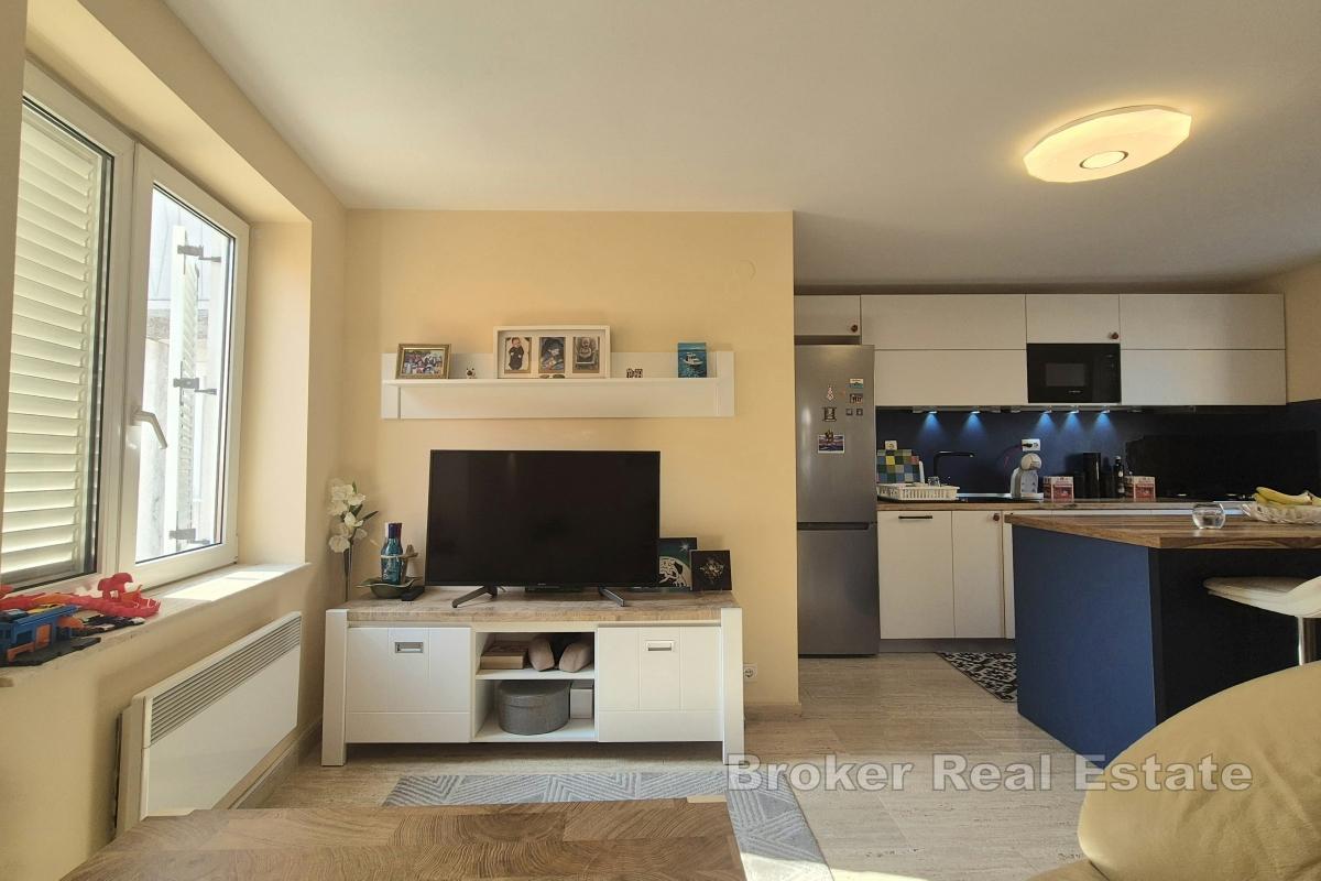 Maison centrale avec vue sur la mer