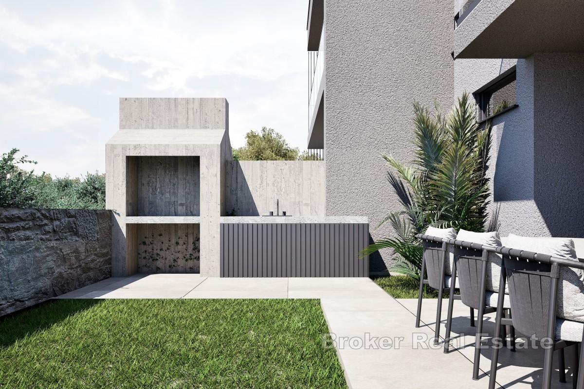 Triplex se třemi ložnicemi a možností bazénu