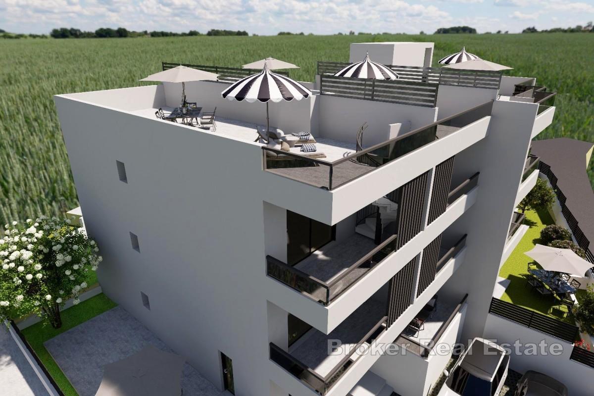 Penthouse s krovnom terasom i parkirnim mjestom