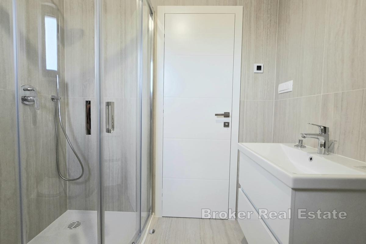 Penthouse s krovnom terasom i parkirnim mjestom