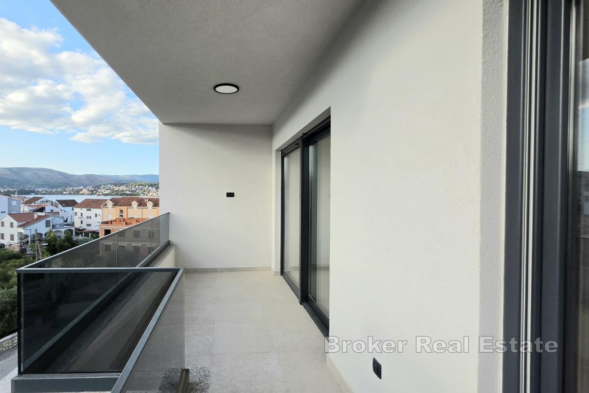 Penthouse s krovnom terasom i parkirnim mjestom