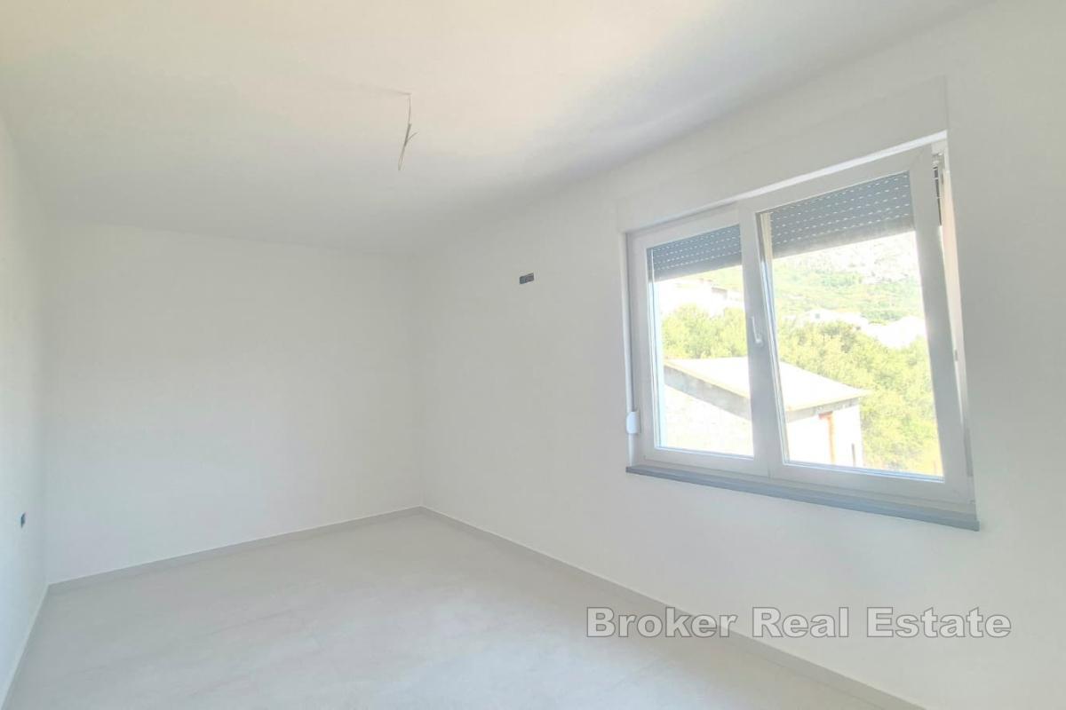 Apartman s pogledom na more u novogradnji
