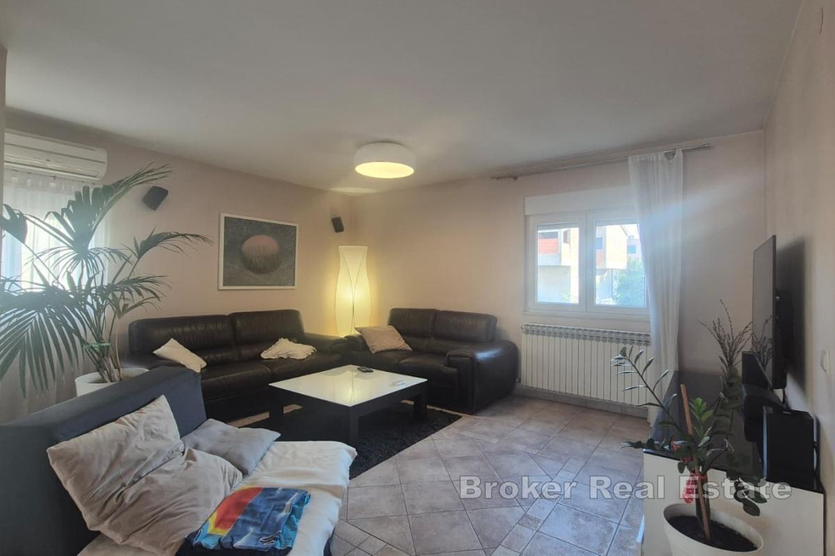 Appartement duplex avec trois chambres