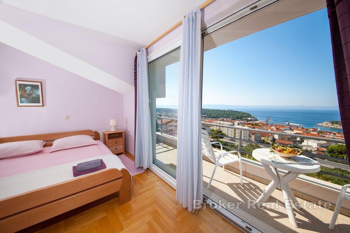 Atraktivní vila s panoramatickým výhledem na moře
