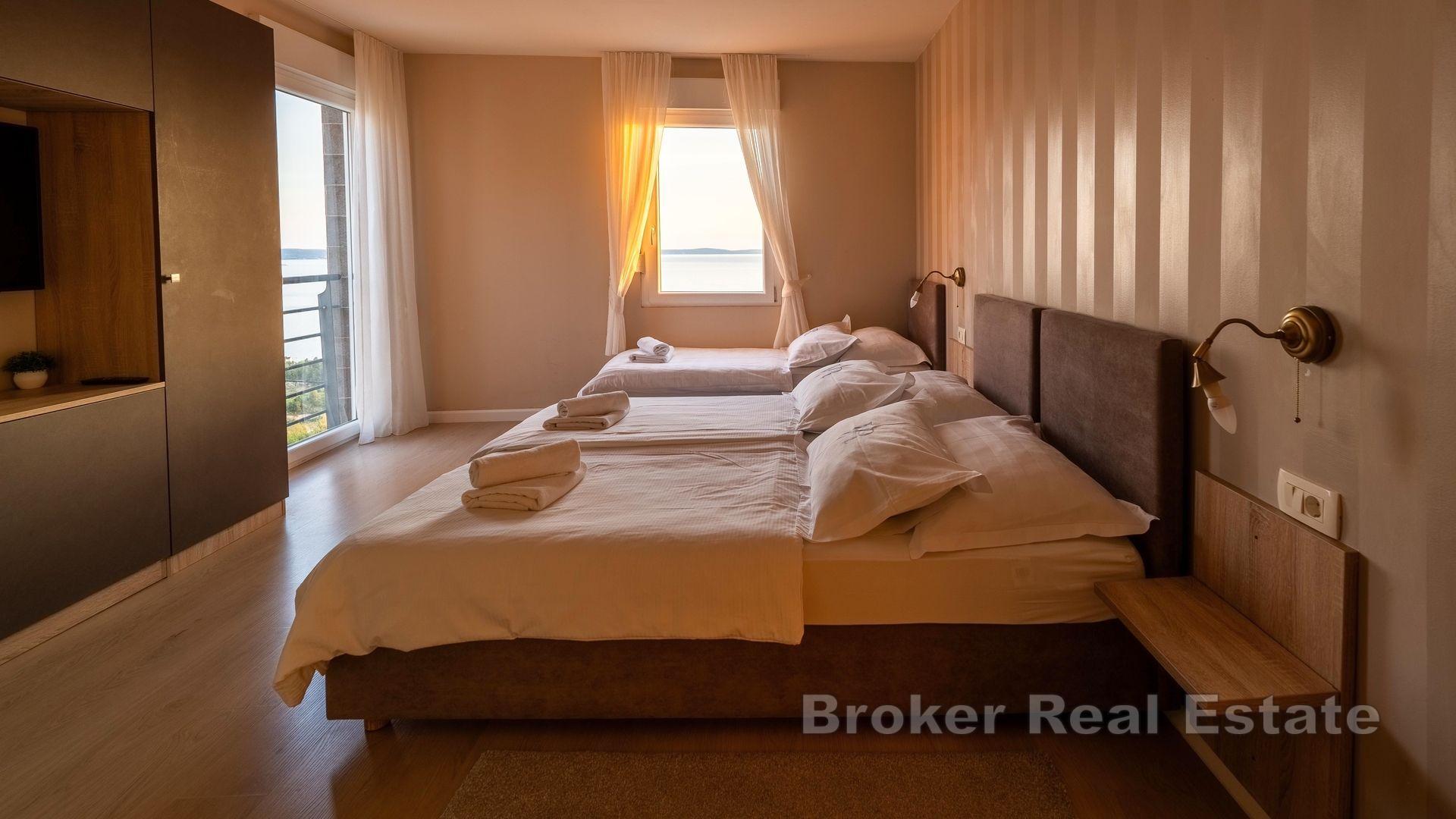 Dvě atraktivní vily s panoramatickým výhledem na moře