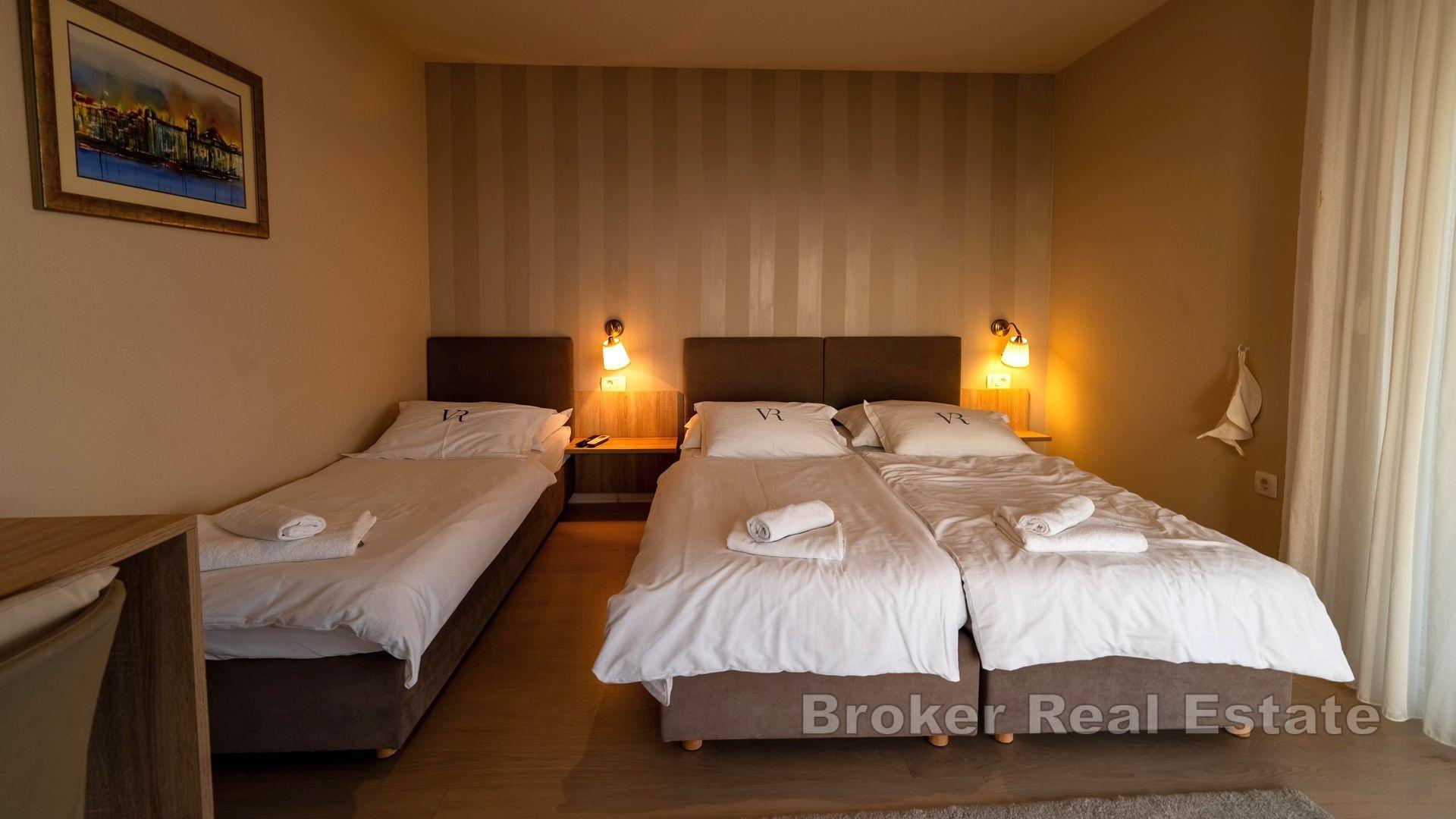 Dvě atraktivní vily s panoramatickým výhledem na moře