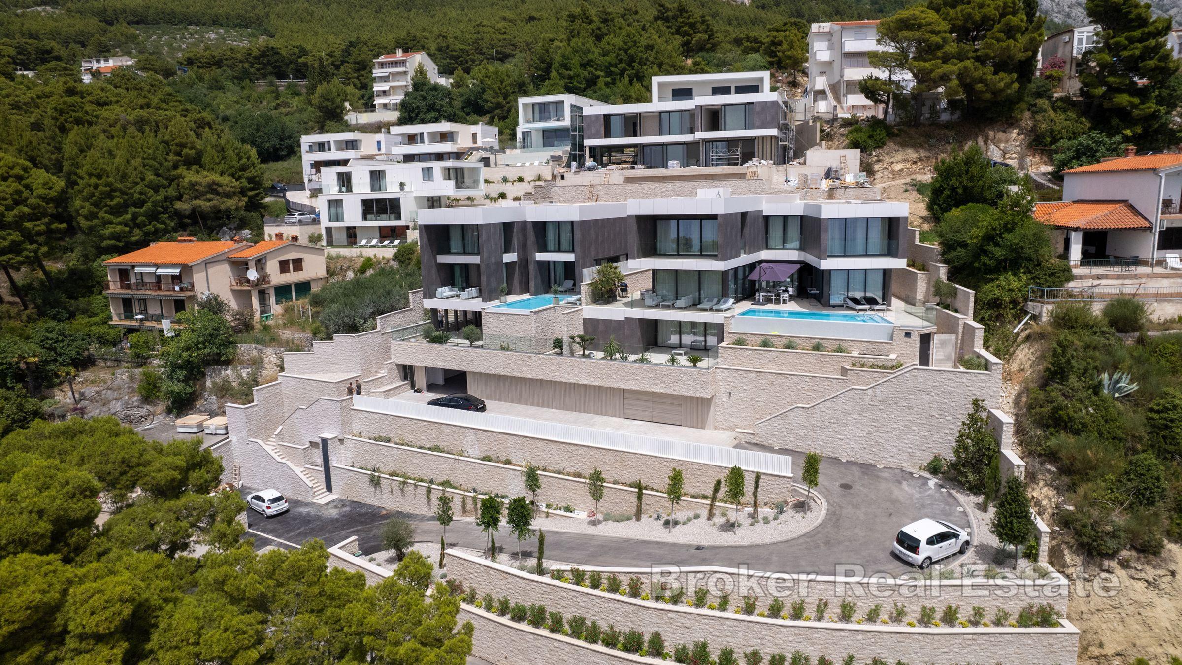 Luxusní vila s krásným výhledem a blízko moře