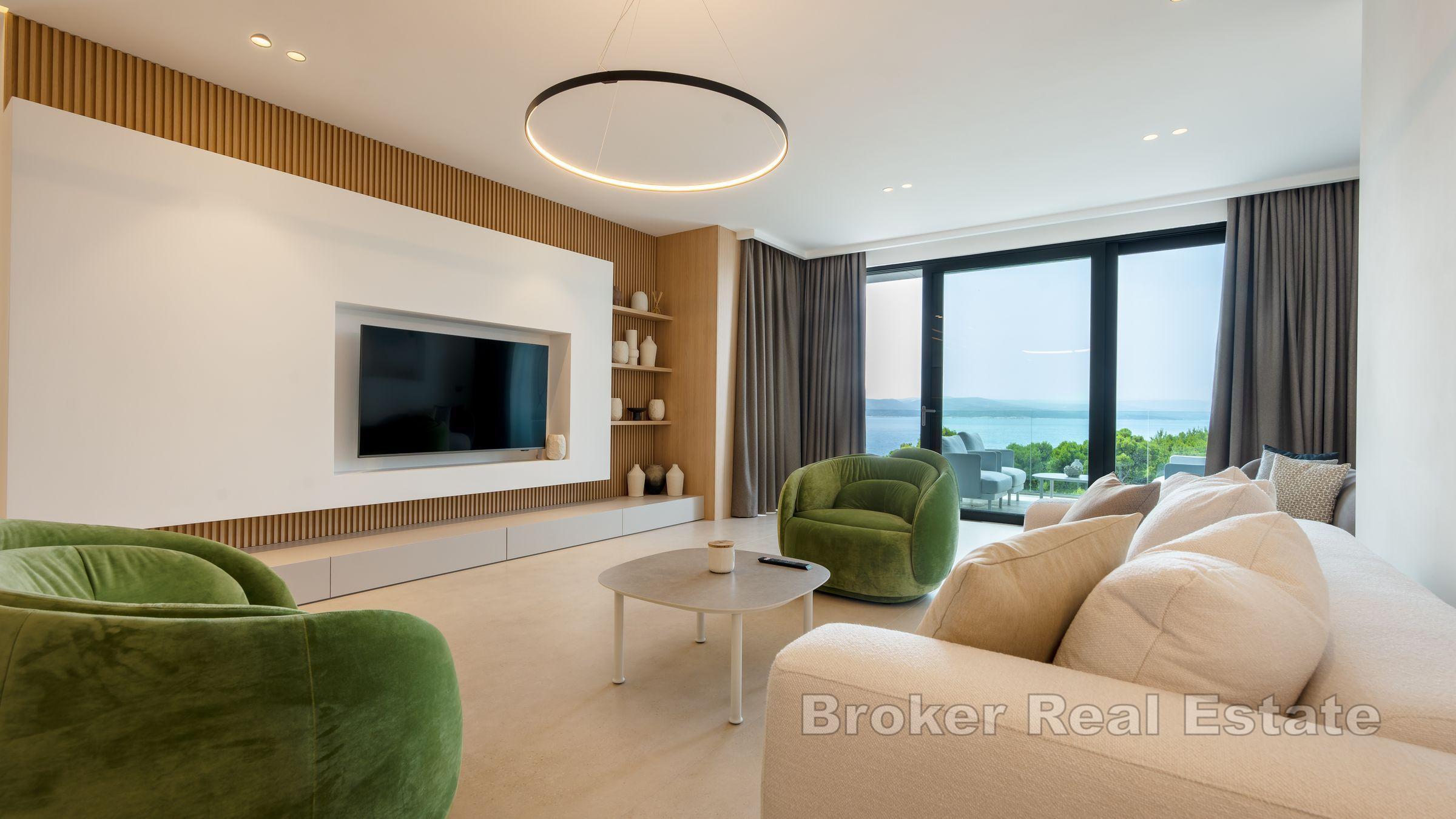 Luxusní vila s krásným výhledem a blízko moře