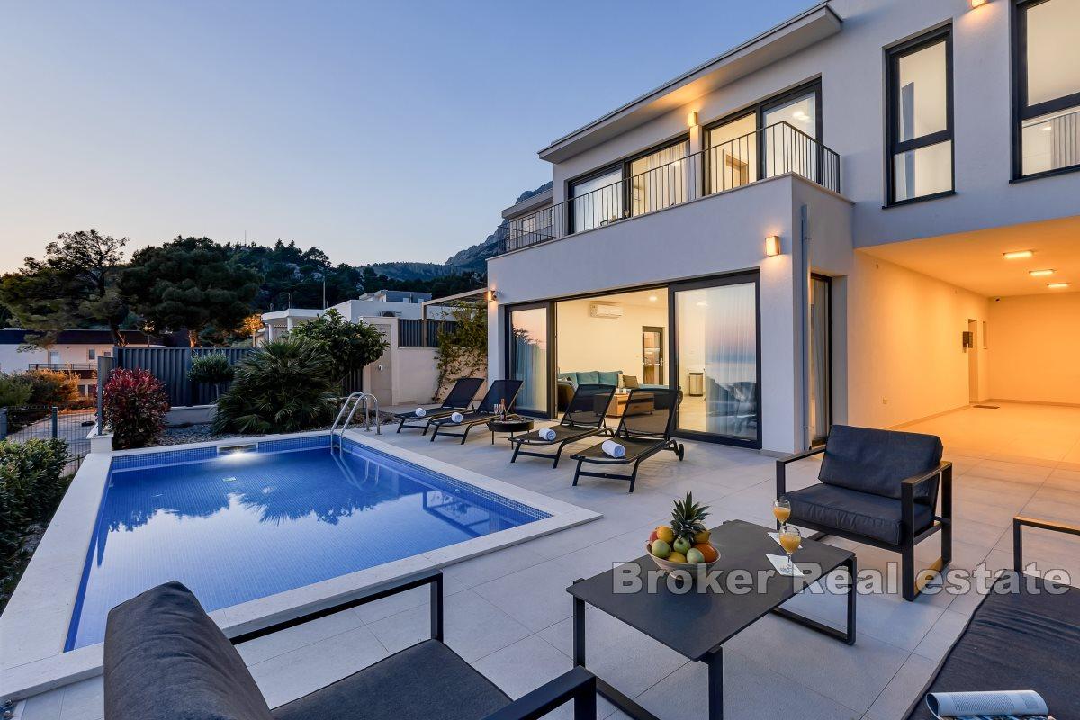 Luxusvilla mit Panoramablick auf das Meer