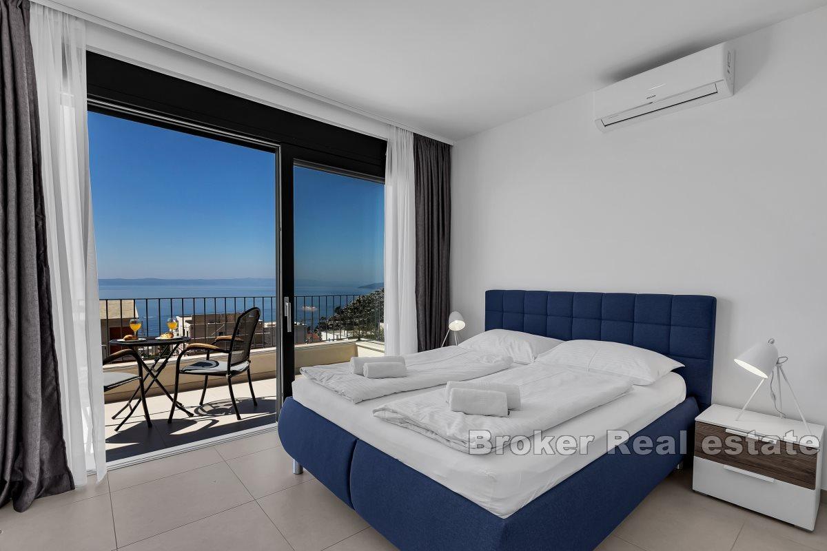 Luxusvilla mit Panoramablick auf das Meer