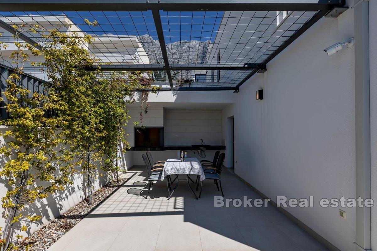 Luxusvilla mit Panoramablick auf das Meer